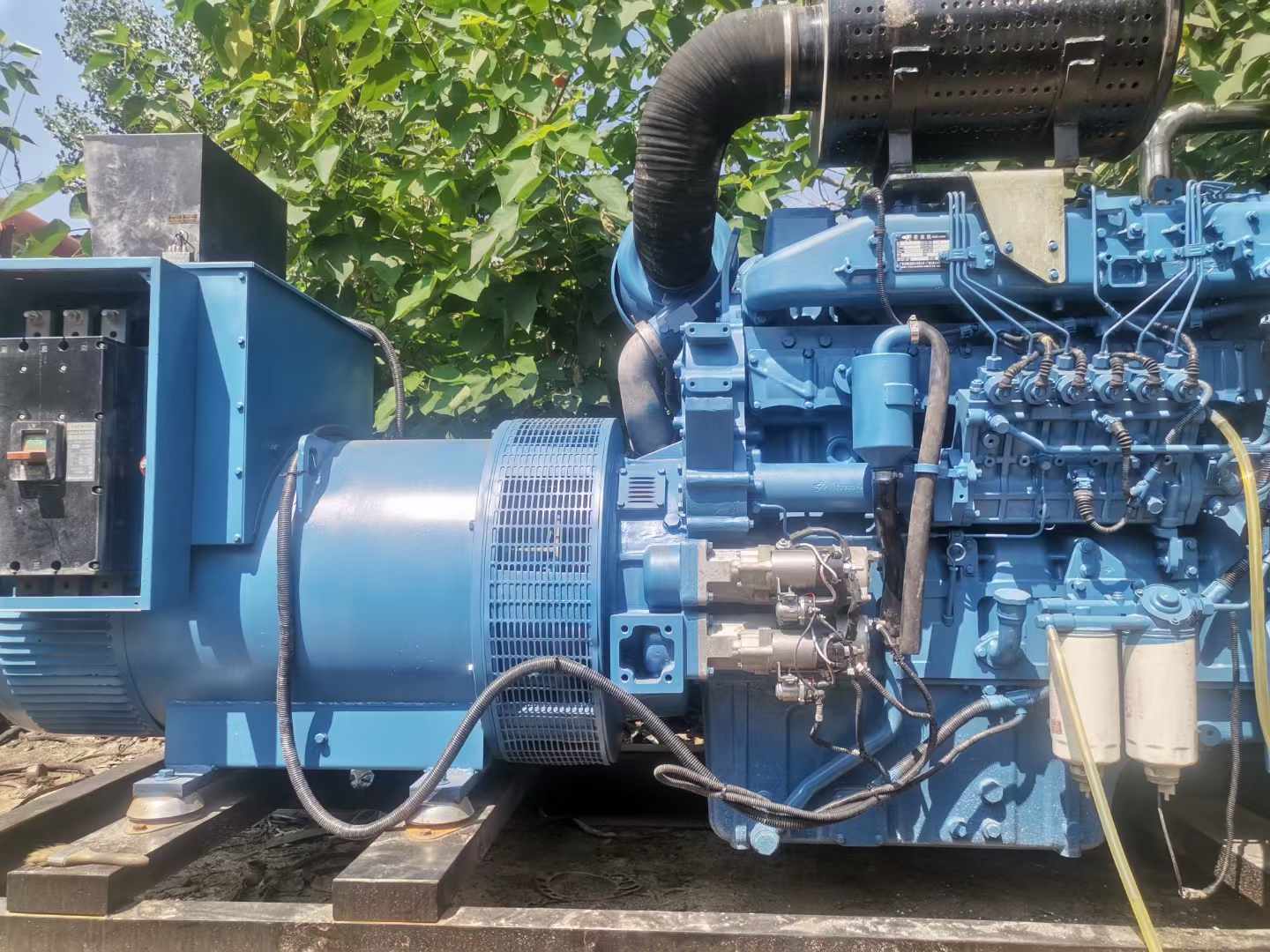 桓仁详细说明降低 800kW 柴油发电机输出电流波动的方法
